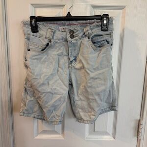 Light Wash Denim Women’s Shorts - Casual Summer Style